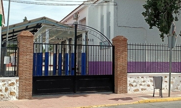 La Junta mantiene el cierre de una unidad de Infantil en el Colegio de Humilladero aunque desdobla dos cursos de Primaria